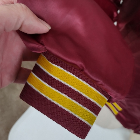 Vtg Washington Commanders Chalk Line Satin Sz Med Bomber Jacket NFL Back Script - Picture 4 of 12